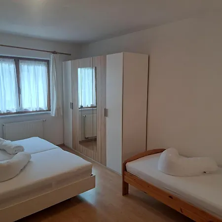 Haus Georg דירה *