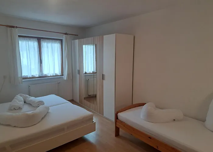 Haus Georg アパート *